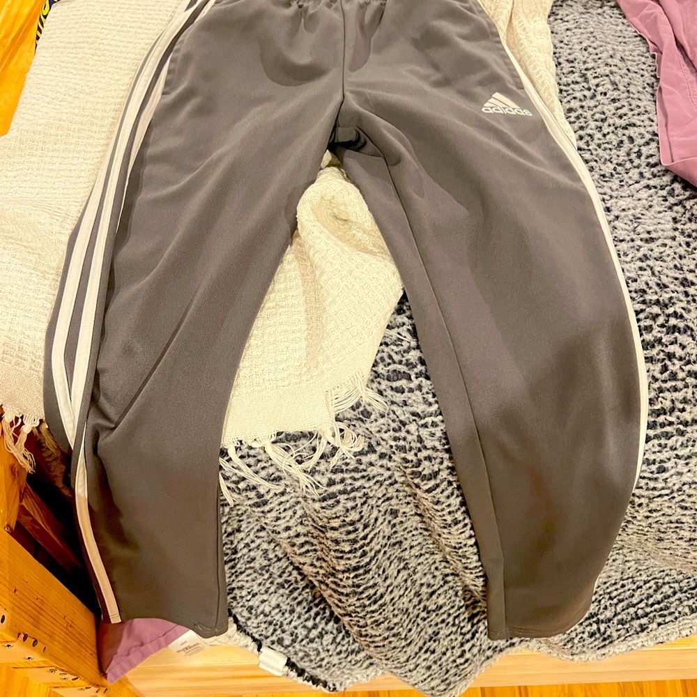 Boys regular fit sweat pants charcoal grey.  New like condition